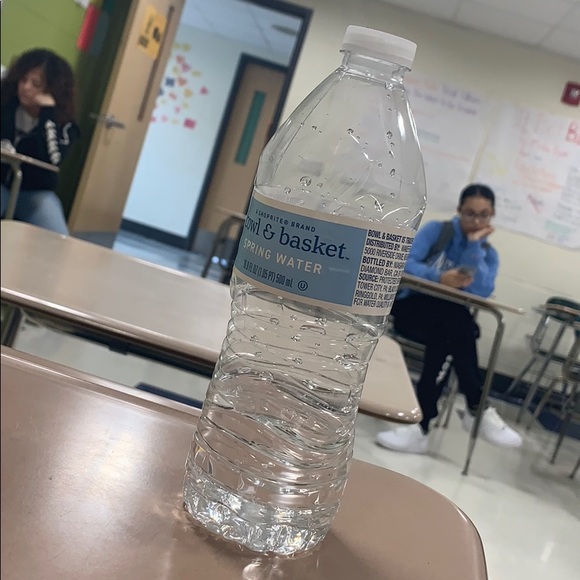 Water bottle - Picture 1 of 1